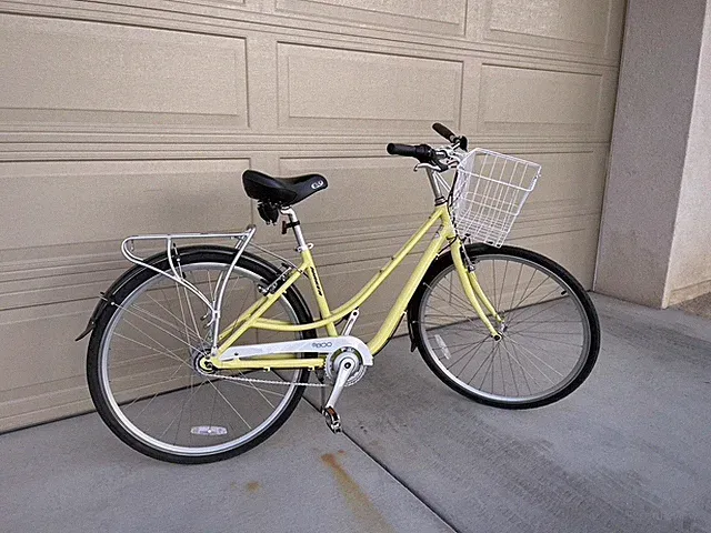Torker T-800 8-Speep Cruiser Bike Upgraded Seat Basket Excellent Condition